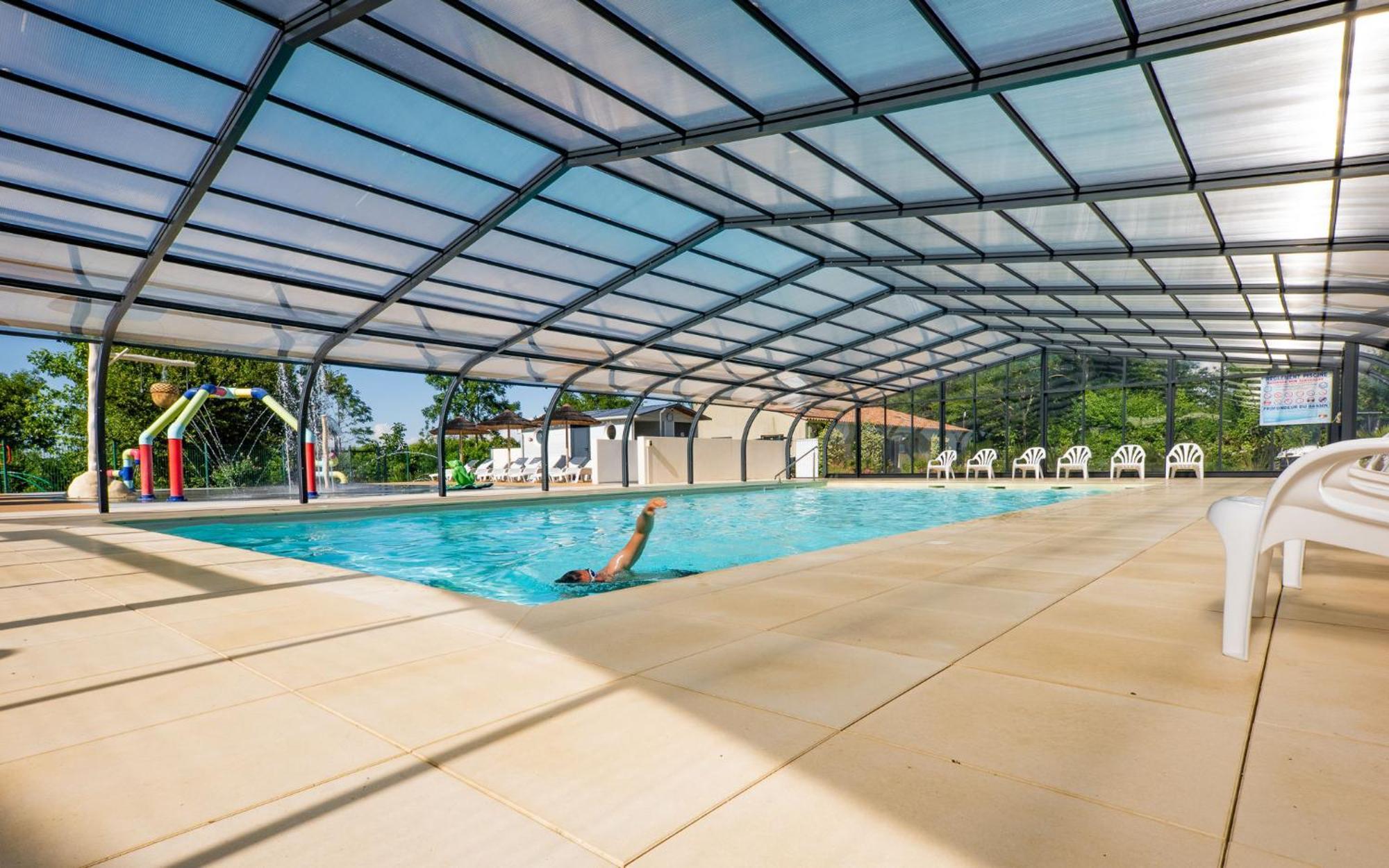 Aubigny-les Clouzeaux Camping *